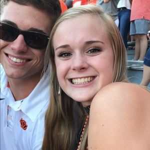 Meet your Posher, Kayla